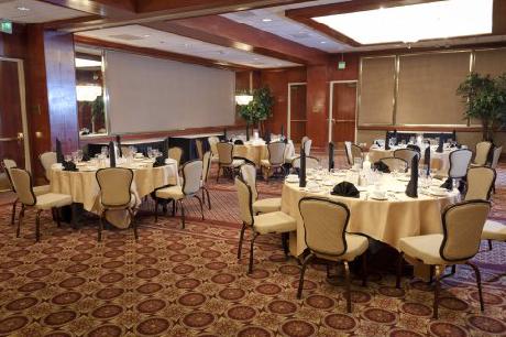 Radisson Hotel Newport Beach