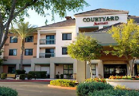 Courtyard Phoenix Chandler
