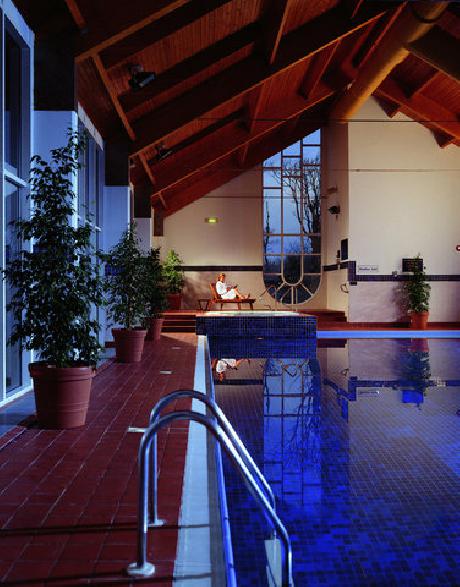 BARCELO TROON MARINE HOTEL