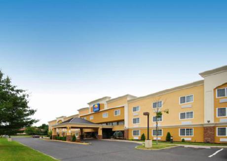 Comfort Inn & Suites Tinton Falls