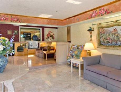 Super 8 Sacramento State Capitol/Downtown