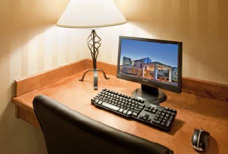 Holiday Inn Express JUNCTION CITY