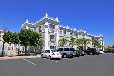 BEST WESTERN Luxury Inn