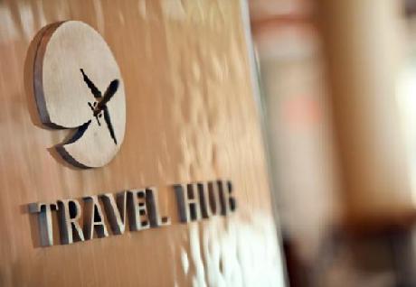 Renaissance Arlington Capital View Hotel