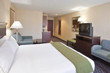 Holiday Inn Express Hotel & Suites SUNBURY-COLUMBUS AREA