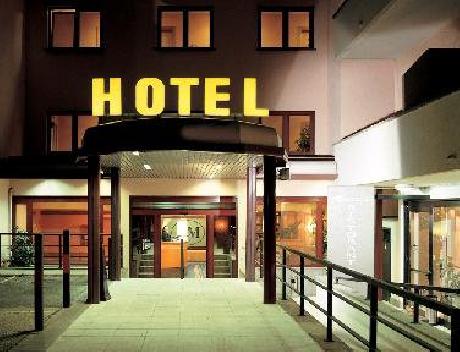 Mach 2 Hotel Rome Airport