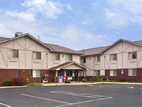 Super 8 Appomattox VA