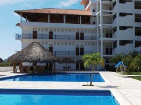 Hotel Caracol Plaza And Resort