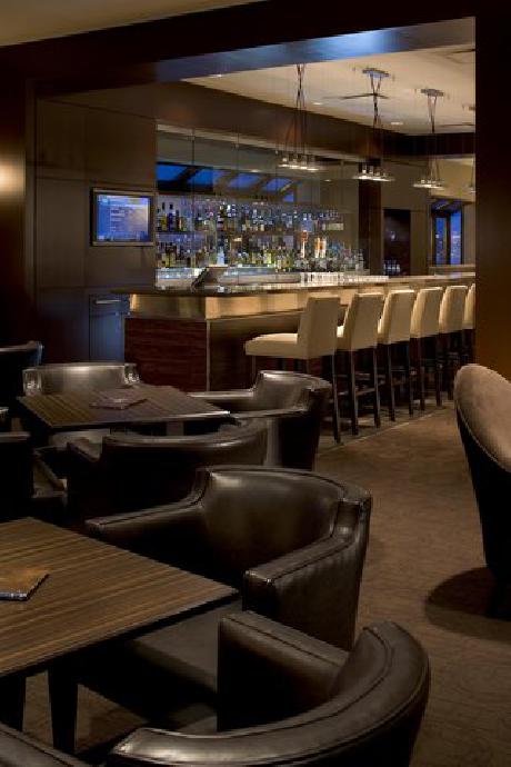 Delta Calgary Airport