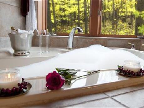 Inn at Wawanissee Point