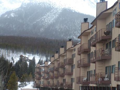 Buffalo Ridge by Wildernest Lodging