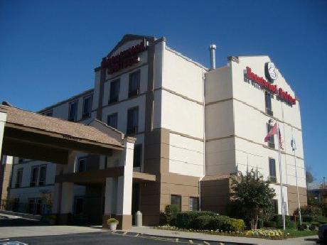 Brentwood Suites Hotel