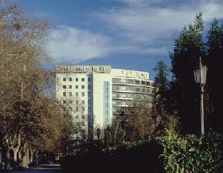 Tres Reyes-irui??a Palace