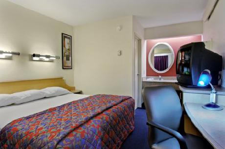 Red Roof Inn Dallas DFW Airport North