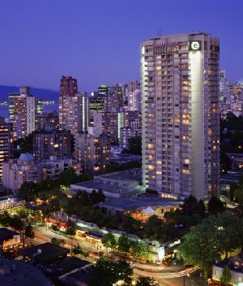 Coast Plaza Hotel & Suites