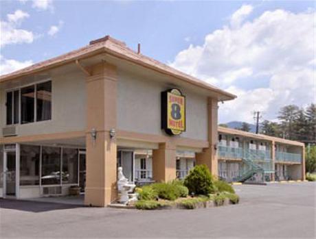 Super 8 Black Mountain