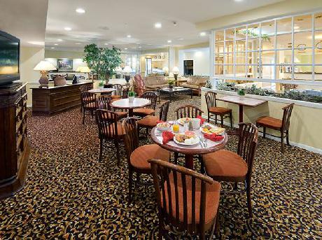 BEST WESTERN PLUS Westchase Mini-Suites