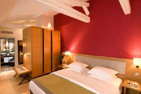 Le Six Saint Germain Hotel