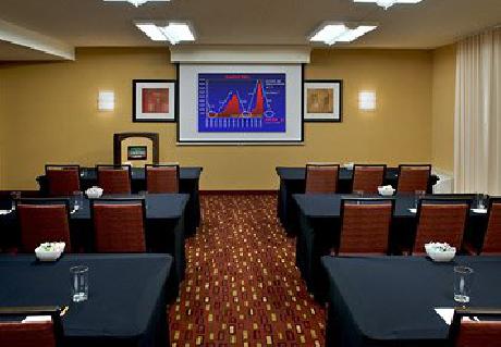 Courtyard Philadelphia Devon