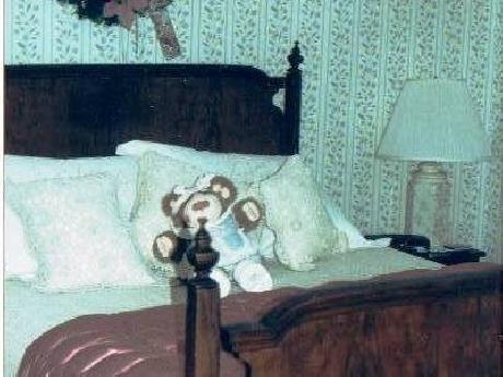 Holly House By the Canal