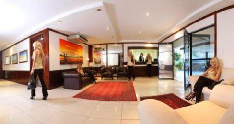 Diaz on Surrey Boutique Hotel