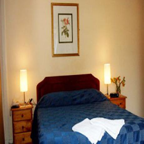 Gatwick Whitehouse Hotel