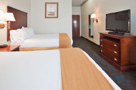 Holiday Inn Express Hotel & Suites MOREHEAD CITY