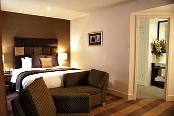 Ten Hill Place Hotel