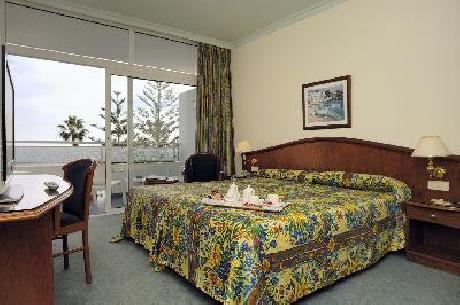 Vik Hotel San Antonio