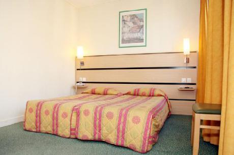 Jardin de Paris Montmartre Hotel