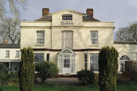 BEST WESTERN Royal Chase Hotel