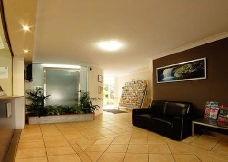 Comfort Inn & Suites Mari Court