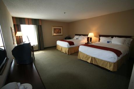 Holiday Inn Express KANSAS CITY-BONNER SPRINGS