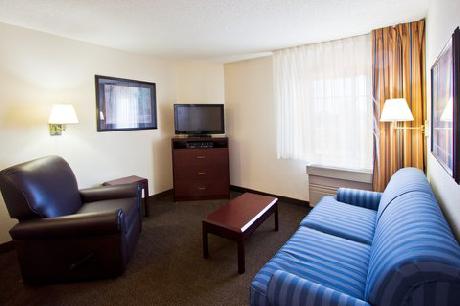 Candlewood Suites DETROIT-FARMINGTON HILLS