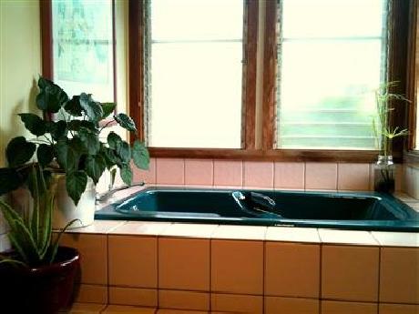 Kauai Beach Inn, Poipu Bed and