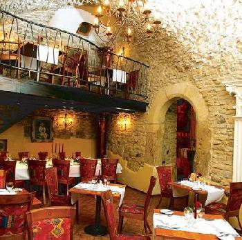 Acc-Nifos Metamorphis Hotel