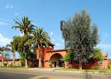Rodeway Inn National City