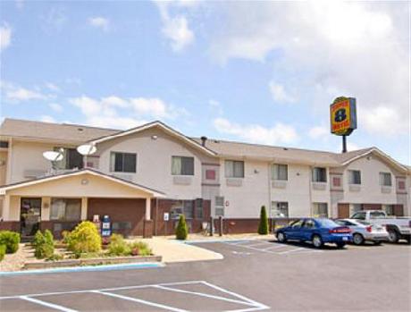Super 8 Weston WV