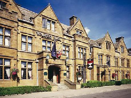 Mercure Banbury Whately Hall Hotel