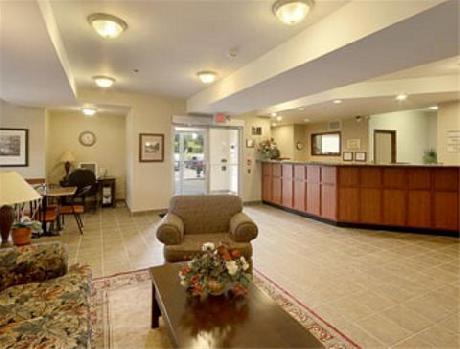 Super 8 Ajax/Toronto, On