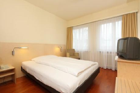 Astoria Swiss Q Hotel