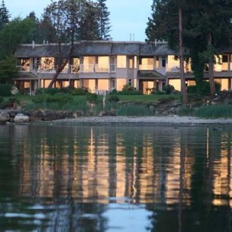 Pacific Shores Resort and Spa