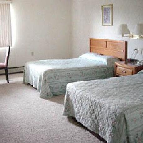Brass Bell Inn and Suites Chesaning