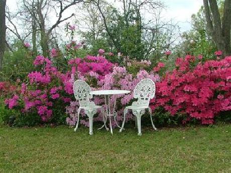 Thee Hubbell House B&B Resort