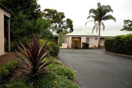 BEST WESTERN The Balan Village Mtl