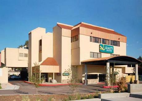 Quality Suites Downtown