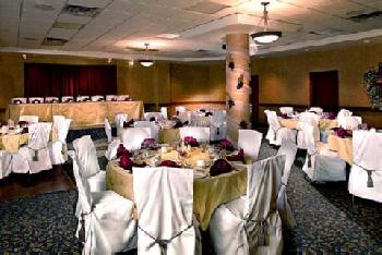 Four Points by Sheraton Hotel & Suites Calgary West