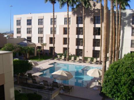 Radisson Hotel Phoenix-Chandler
