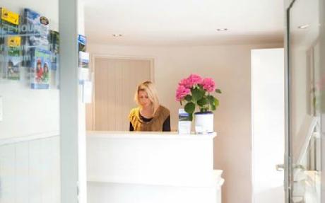 Clearbrook Motel and Serviced Apartments