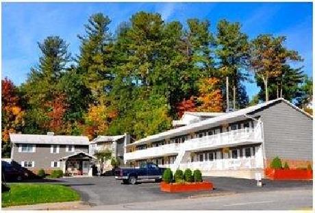 Americas Best Value Inn & Suites/Lake George